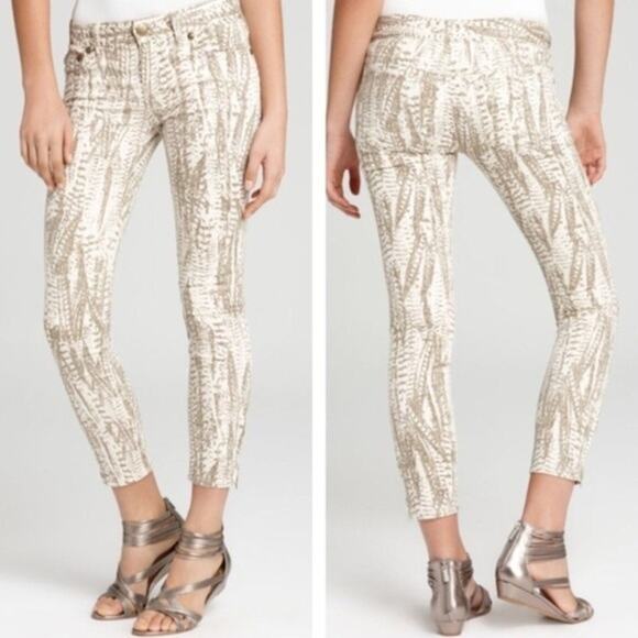Free People Feather Print Skinny Jeans - Picture 1 of 7